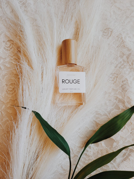 Perfume Oils vs. Traditional Perfumes